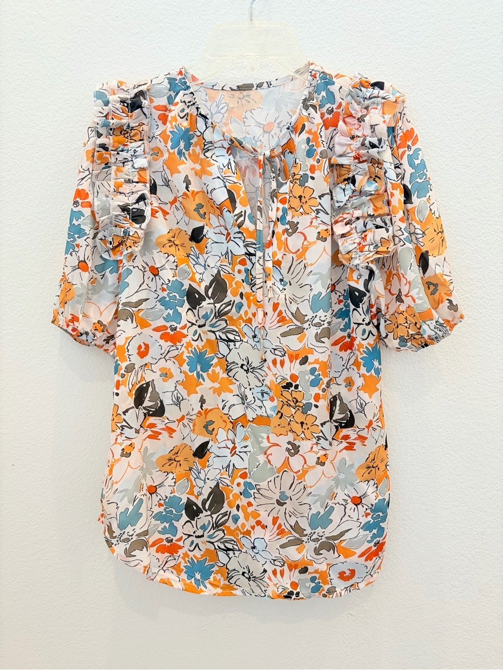 Floral Ruffle Shoulder Tie-Front Short Sleeve Blouse | Size XS - 152